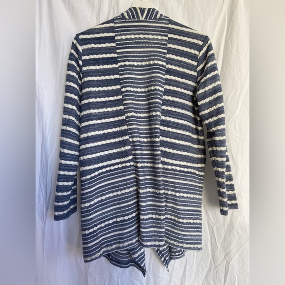 Chico's Women's Blue/White Open Front Cardigan Sweater, Size 1/Medium - Picture 10 of 10